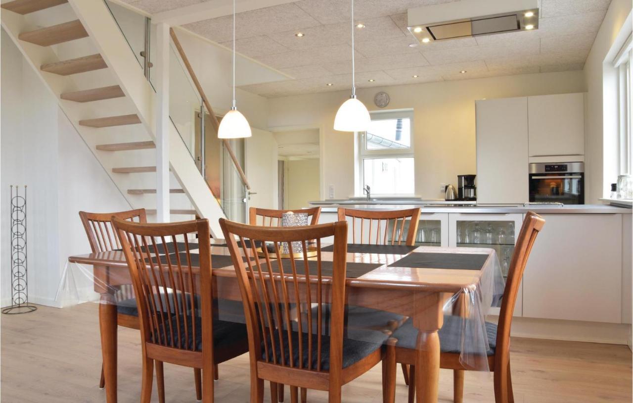 3 Bedroom Stunning Home In Ringkøbing Екстериор снимка